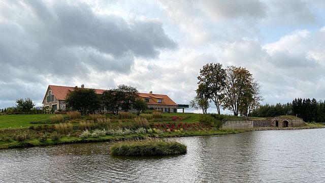 Bienvenidos al Museo del Vino y Viñedo de Morna
