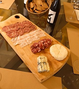 Piedmont Wine Journey: Vineyard Walk & Tasting