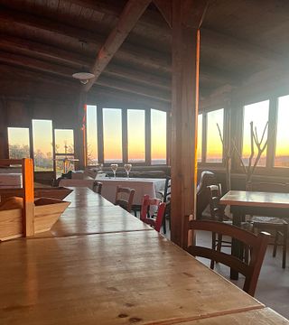 Visite du domaine viticole et déjeuner ou dîner 5 services avec dégustation de vins à la Villa della Rosa