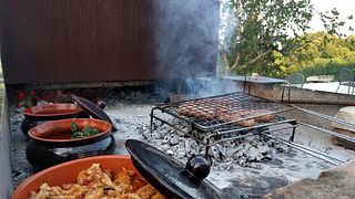 Enjoy a Tuscan Winery Lunch with Artisan Pairings
