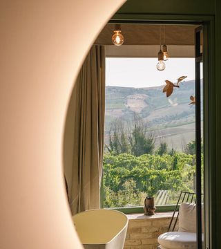 Hospédese en el Panorámico Wine Resort | Finca Cocci Grifoni