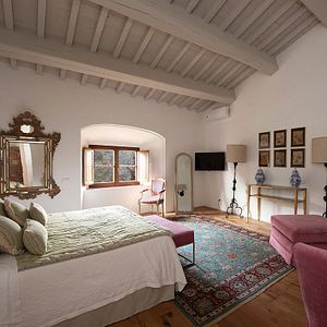 Apartment Stay at Castello di Meleto