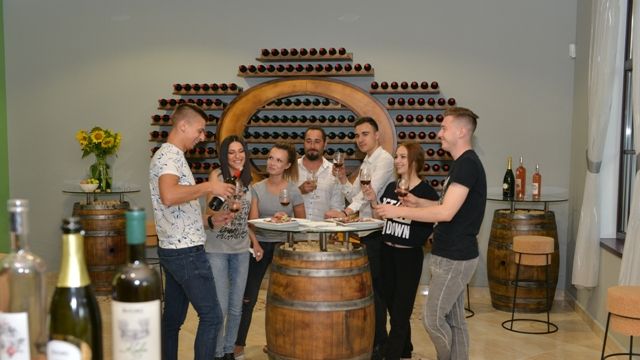 Visite de cave et dégustation de vin à Yalovo Winery