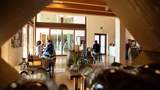 Le Morette, See und Küche