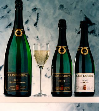 TOUR AND TASTING