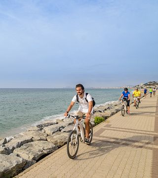 Privates Weinabenteuer mit E-Bike ab Barcelona