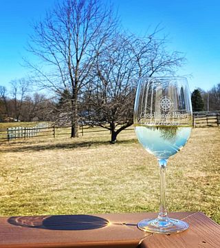 Degustazione di vini presso l'azienda vinicola CrossWinds a Hershey