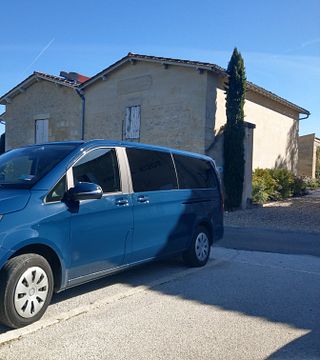 Vouvray Wine Discovery: Vineyard visit & Tasting Trip from Tours