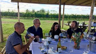 Degustazione di vini e tour alla Bodega Alpamanta