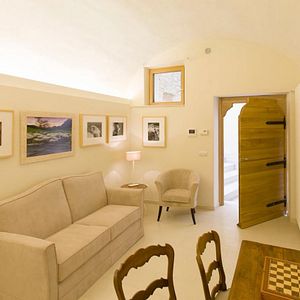 Stay at Albergo Diffuso Sotto Le Stelle in Picinisco and visit Cantina I Ciacca
