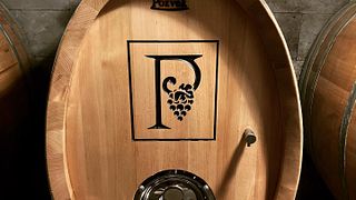 Cata de vinos guiada en Víno Pristál