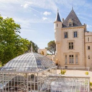 Pausa vino nelle suite e negli appartamenti dello Château Les Carrasses