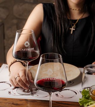 Außergewöhnliches Speise- und Weinerlebnis im Castrum Wine Relais