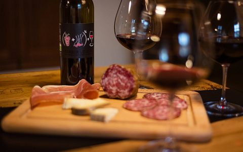 Promenade à la ferme, goûter et vins joyeux  
