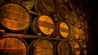 Dégustation de vins, accord fromages et charcuteries et visite exclusive du Domaine Marc Brédif