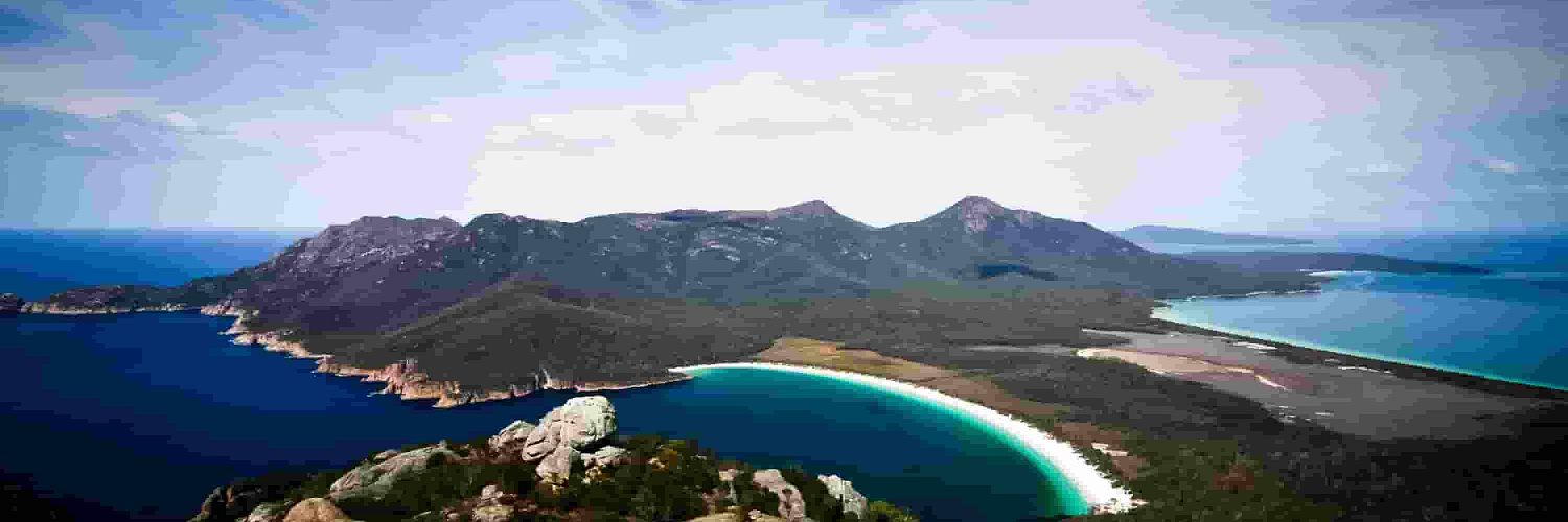 tasmania_wineglass_b_0A6Tl