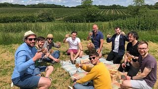 Recorrido vinícola en autobús clásico por los viñedos de Sussex