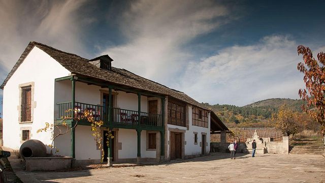 Bodegas Y Viñedo Luna Beberidec