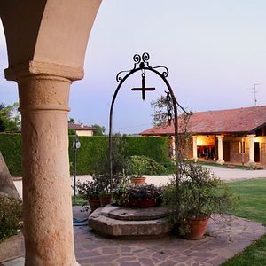 Ferme prestigieuse dans la cave avec piscine de la cave La Pria
