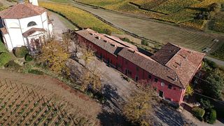 Degustazione di vini e tour al Castello Di Luzzano
