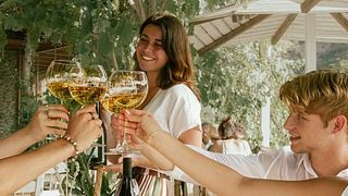 Visita guiada privada de hierbas y vino
