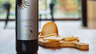Degustação de vinhos Vino Nobile de imersão total na Vecchia Cantina Di Montepulciano
