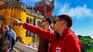 Sintra com visita aos Jardins do Palácio da Pena e à Adega com degustações Tour para grupos pequenos 
