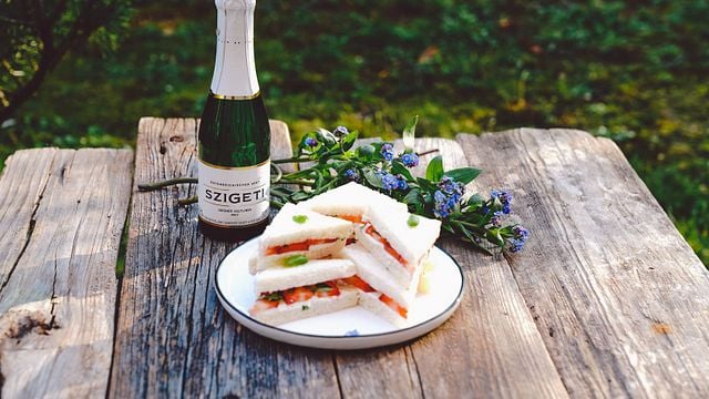 Cata de vinos espumosos en Sektkellerei Szigeti