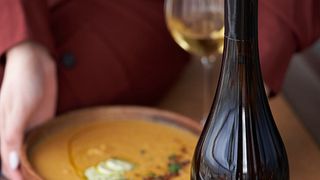 Degustação de vinhos elegantes na Avantis Estate