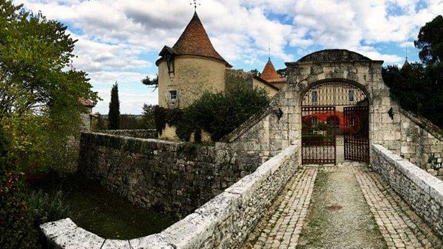 Noite Biodinâmica na Tiny House | Château Couronneau