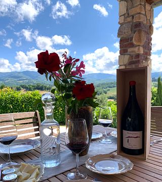 Exclusive Tuscan Pinot Noir, Land of Medici Family