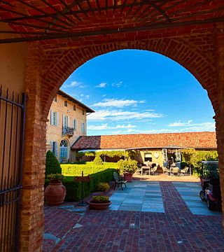 Castello Di Razzano Winery