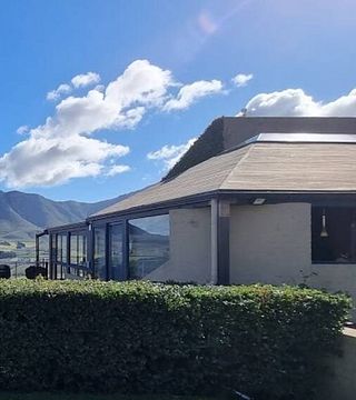 Newton Johnson Family Vineyards
