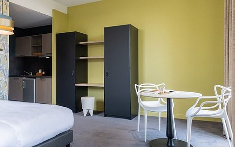 Hotel Stay at Château de Tauziès