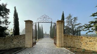 Tour di degustazione di vini e storia allo Château Saint-Pierre De Mejans