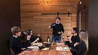 Tour e Degustazione di 3 Vini con Prelibatezze presso l'Azienda Vignaluna