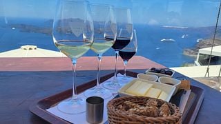 Experiencia vinícola en Santorini