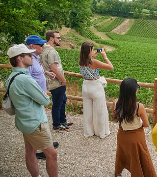 Châteaux LA CROIZILLE & TOUR BALADOZ, St-Emilion Grands Crus Classés: Piquenique e Visita