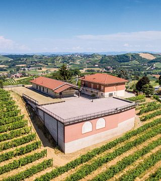 Bric Castelvej Winery