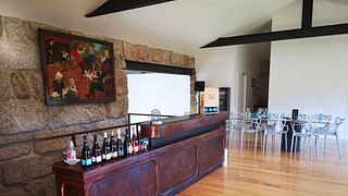 Cata de vinos clásicos y burbujas con historia en 100Igual