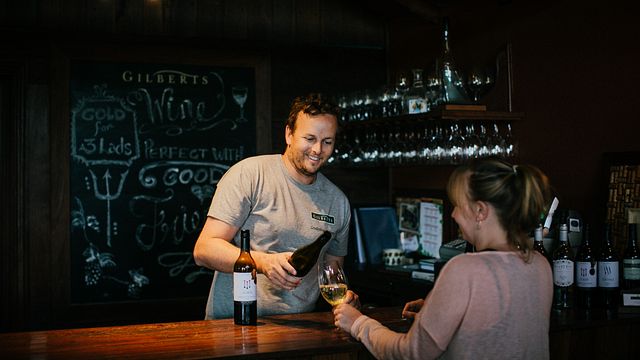 Cata de vinos y visita guiada en Gilbert Wines