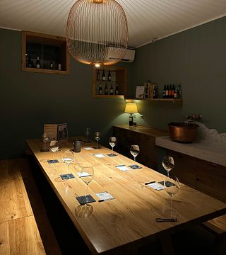 Veneto Wine Journey: Menti's Heritage Tasting & Tour - Full Range