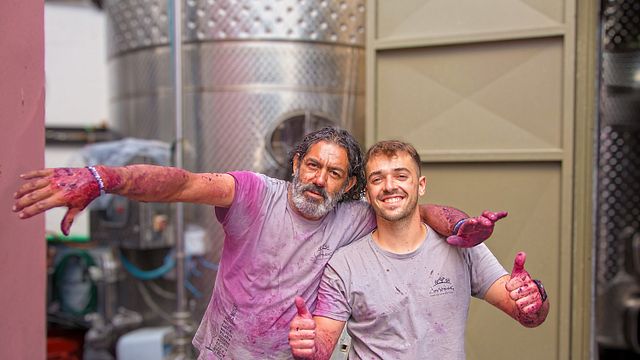 Cata de vinos de la finca “YAMAS” Dafnes Heraklion Creta
