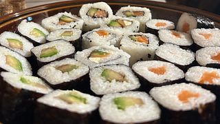 Weinprobe und Sushi