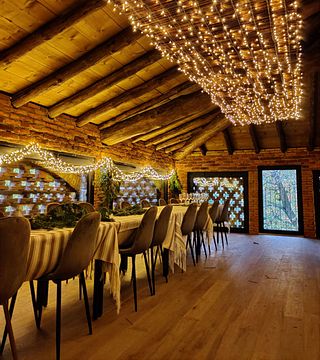 Experience Lombardy Wines at an Authentic Corte Near Como