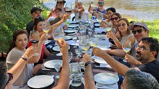 Cata de vinos y visita a la Bodega Aniello