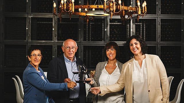 Degustação de vinhos e tour nas Bodegas Ochoa