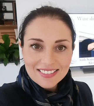 Alessia, sommelier and wine tour leader