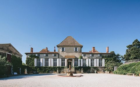 Séjournez dans le luxe avec une vue magnifique sur les vignes au Château de Paraza
