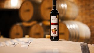 Dégustation de vins à la cave Mokos